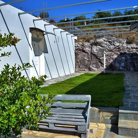 Apartamento Cozy - Spacious Garden Retreats *