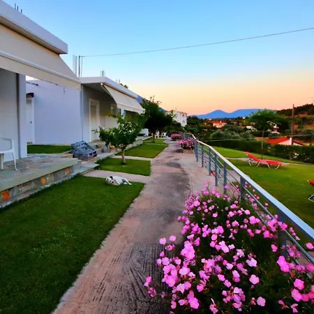 Cozy - Spacious Garden Retreats Apartament Erétria