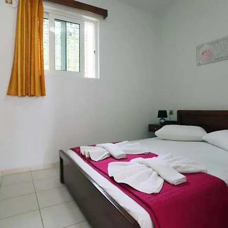 Cozy - Spacious Garden Retreats Apartament