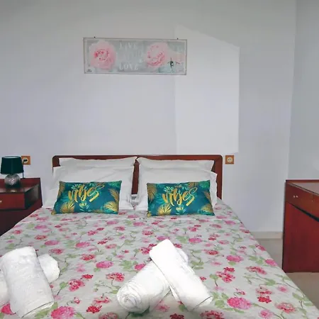 Apartament Cozy - Spacious Garden Retreats Erétria