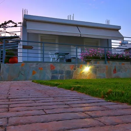 Apartament Cozy - Spacious Garden Retreats