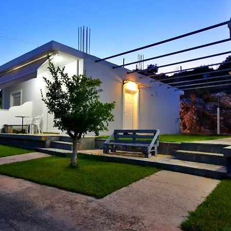 Apartament Cozy - Spacious Garden Retreats Erétria
