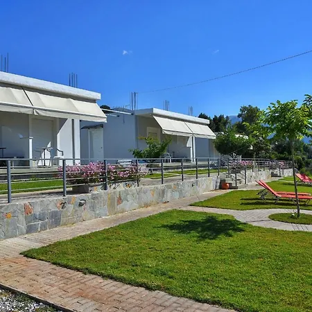 Cozy - Spacious Garden Retreats Apartament Erétria