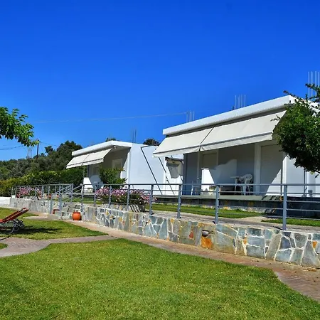 Cozy - Spacious Garden Retreats Apartament Erétria